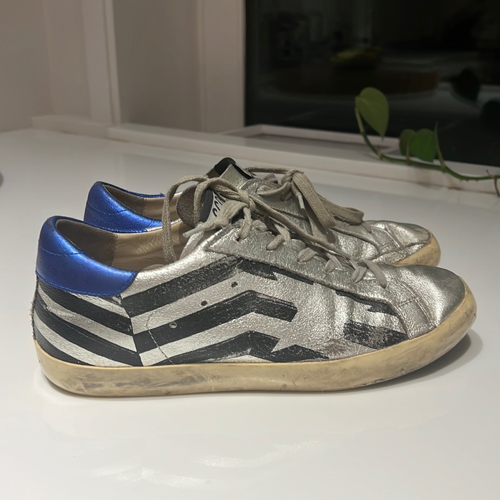 Barely worn. Super comfortable and heightening.
